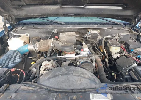 2000 Chevrolet C3500 из США, поврежденный, VIN 1GCGC33R5YF472320